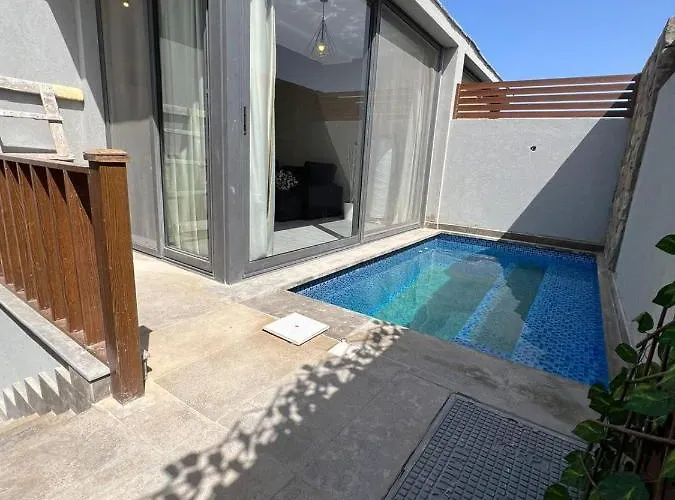 فيلة 2br Twin House With Private Heated Pool At El-gouna -seperate 1bedroom & Seperate Guest Studio- الغردقة